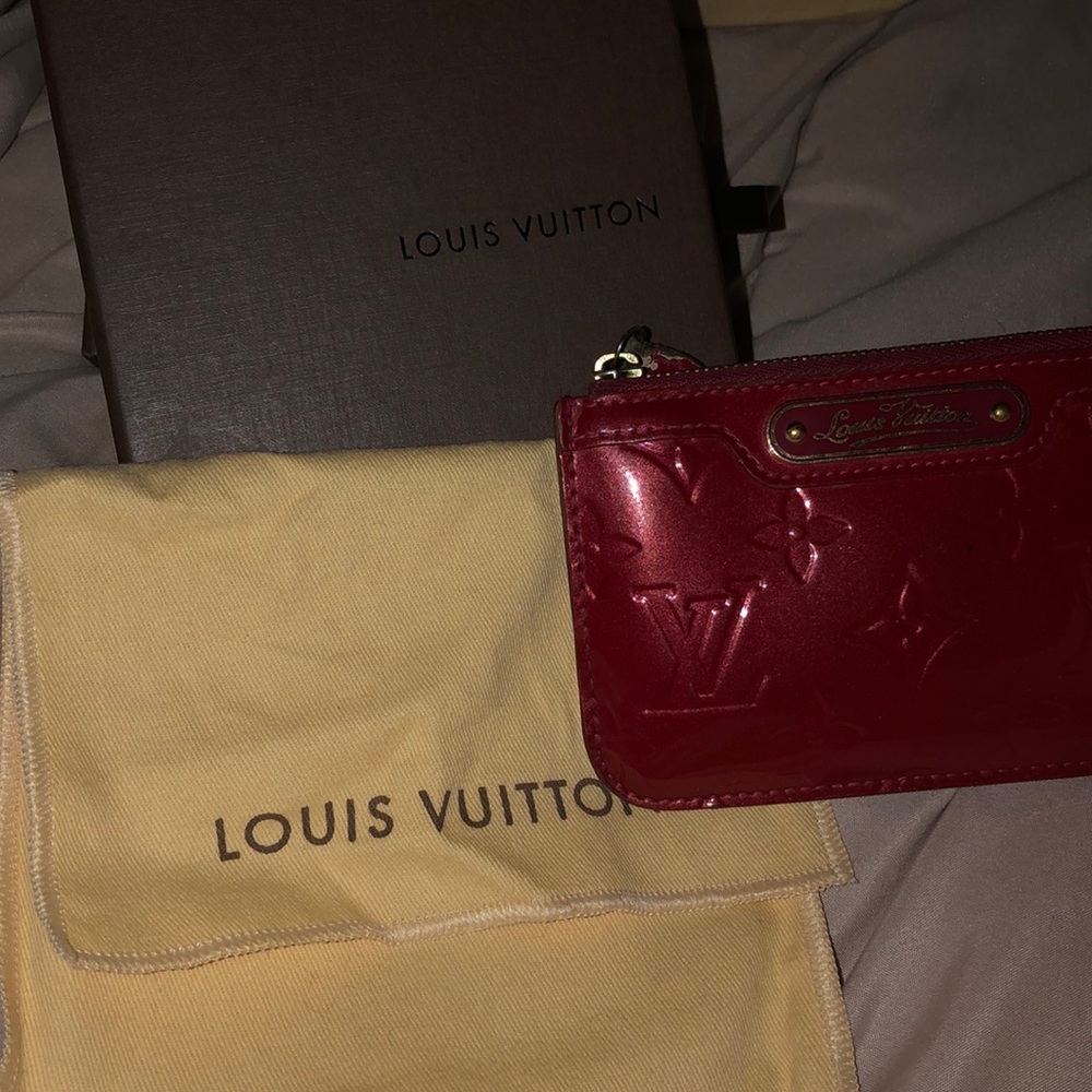 Louis Vuitton key/wallet 💯 Authentic